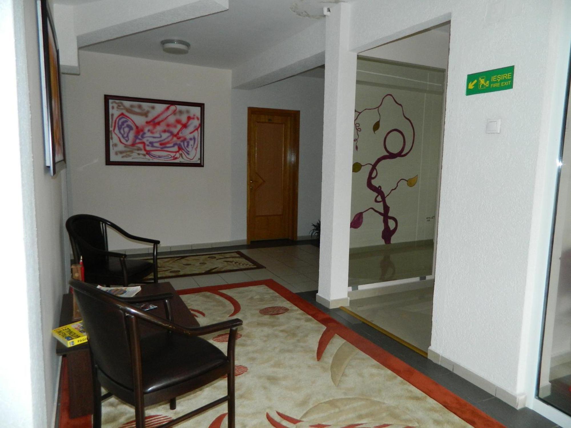 Hotel Tranzzit 3*